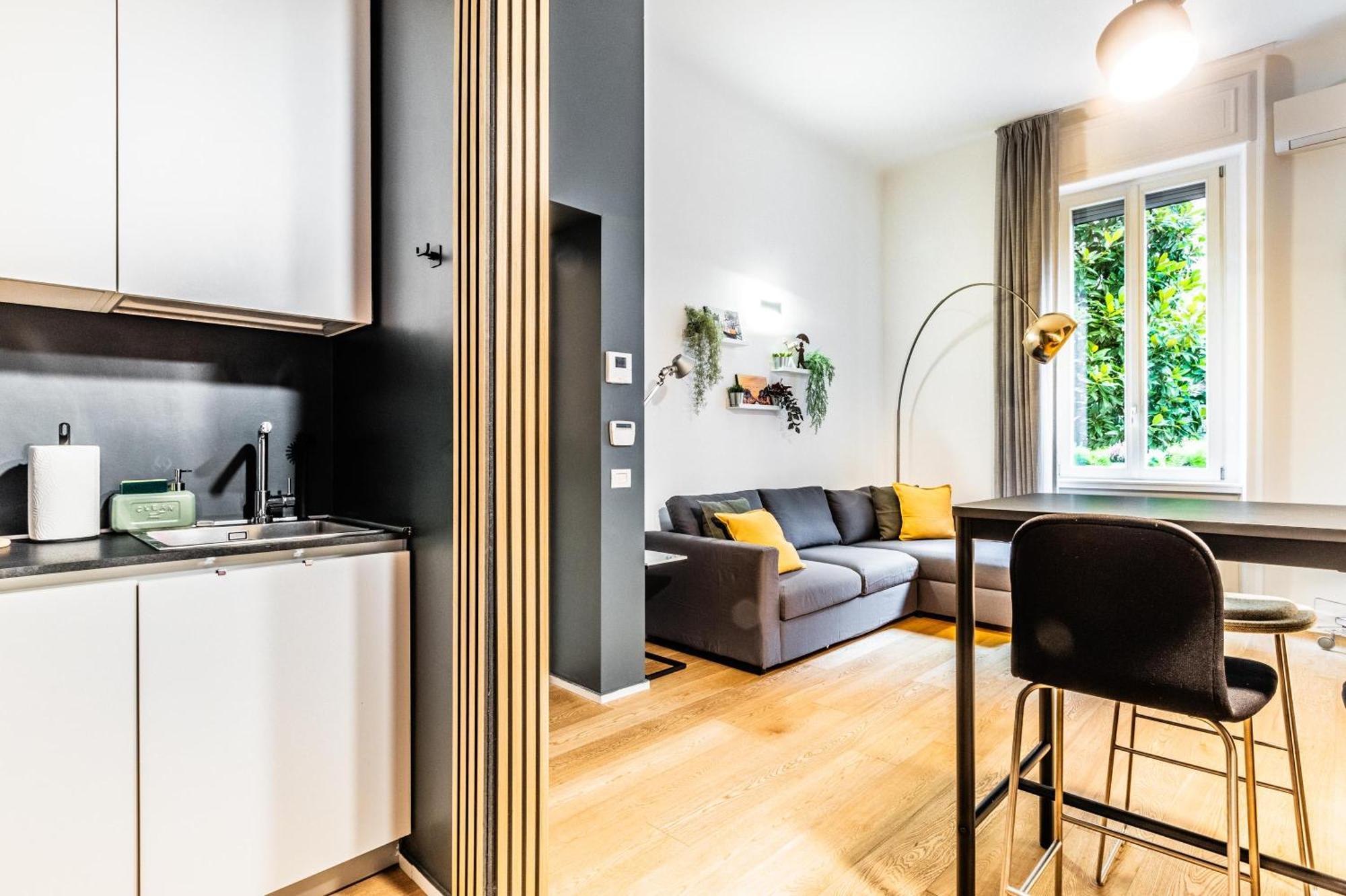 Goldoni House - Duomo 2 K M - Porta Venezia - Linate Apartman Milánó Kültér fotó